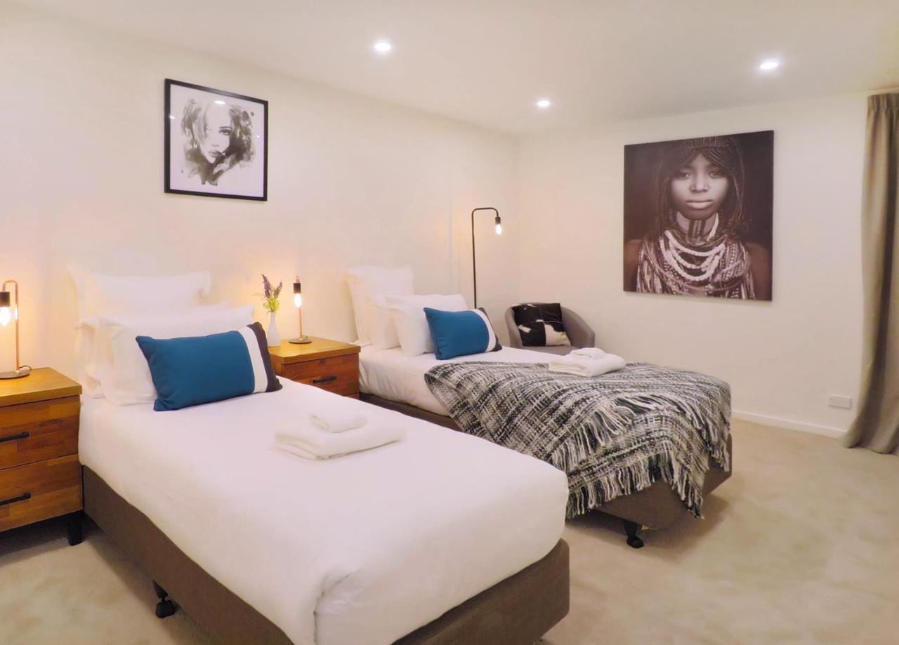 Executive Living In Bluewater Apartment Куийнстаун Екстериор снимка